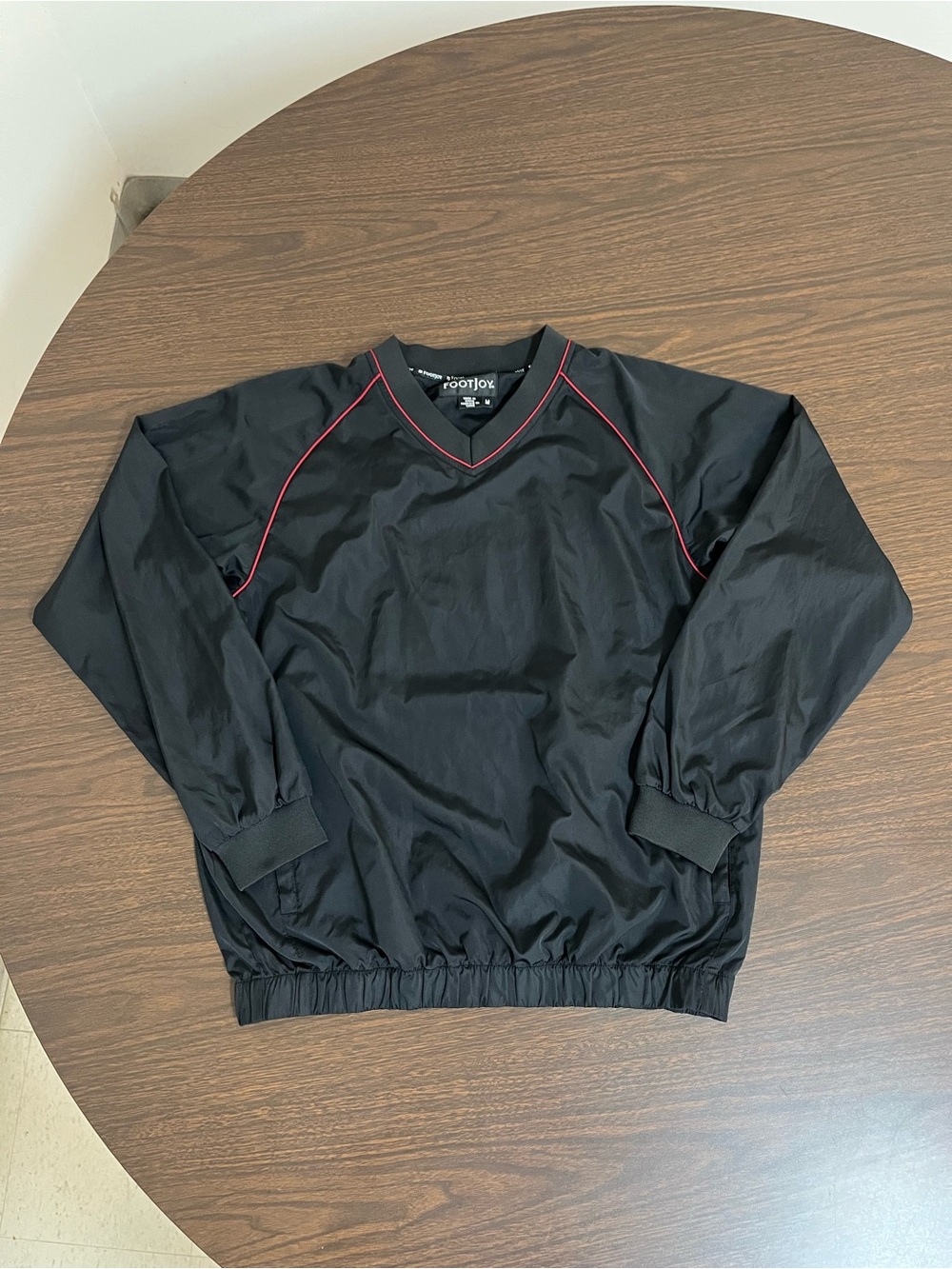 FootJoy FJ Men's Golf Windshirt Pullover M Black Red Piping V-Neck Wind Jacket